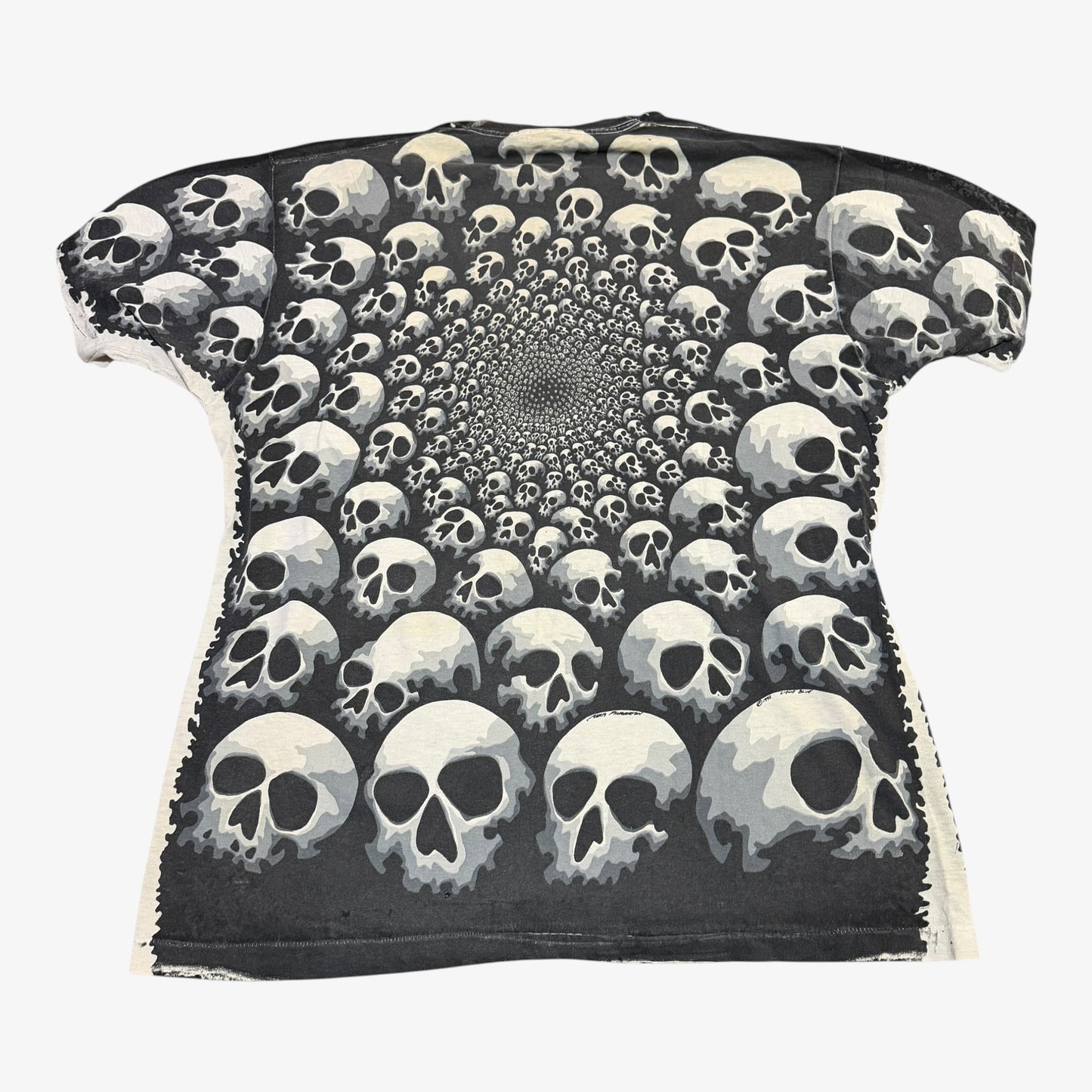1992 Liquid Blue Chris Pinkerton Skull Graphic T Shirt